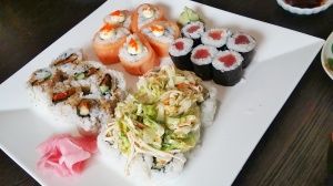 MIxed Maki Platter. Hana Maki on top, Kabayaki on left, Tuna hosomaki on right, and veggie thingie down below